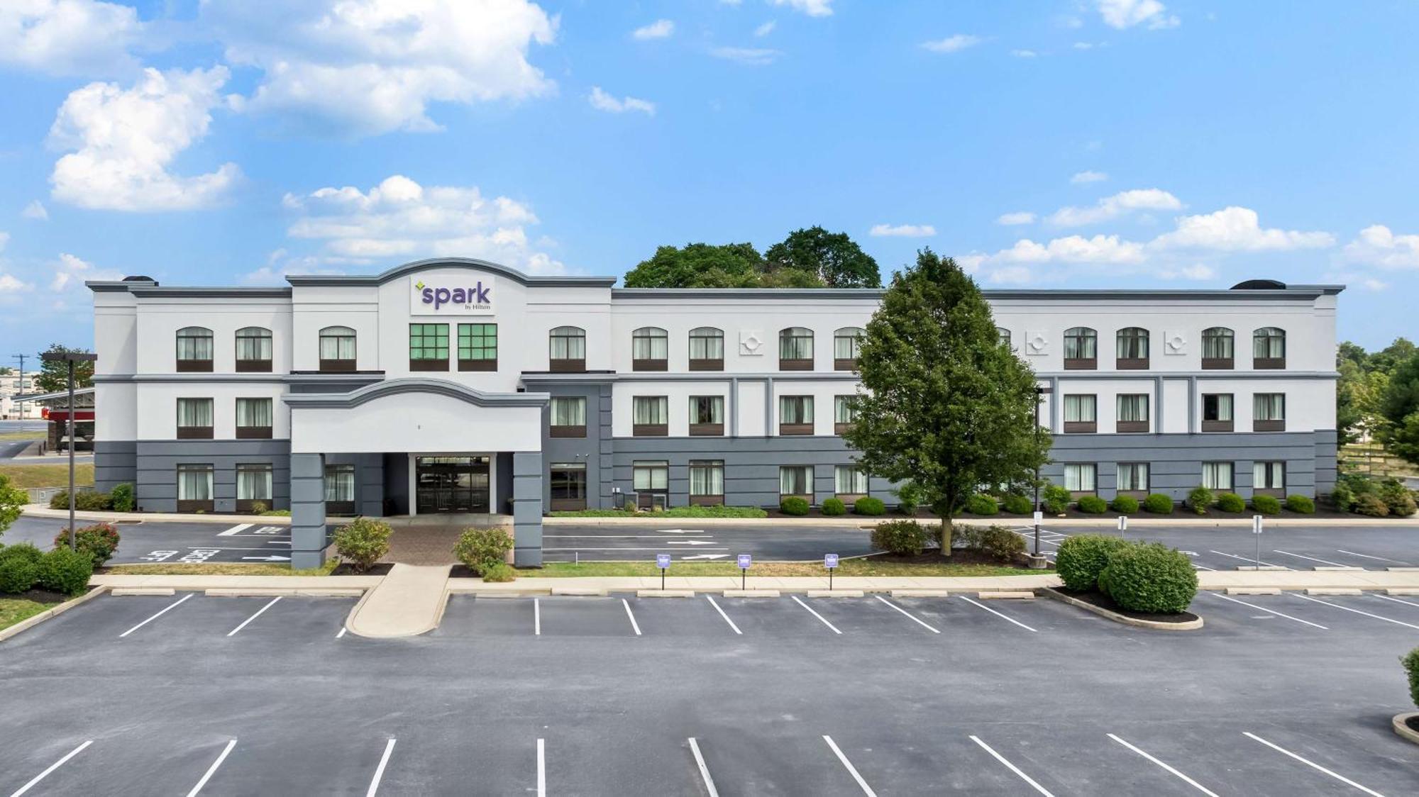 Spark By Hilton Lancaster Dutch Country Fertility Exterior photo
